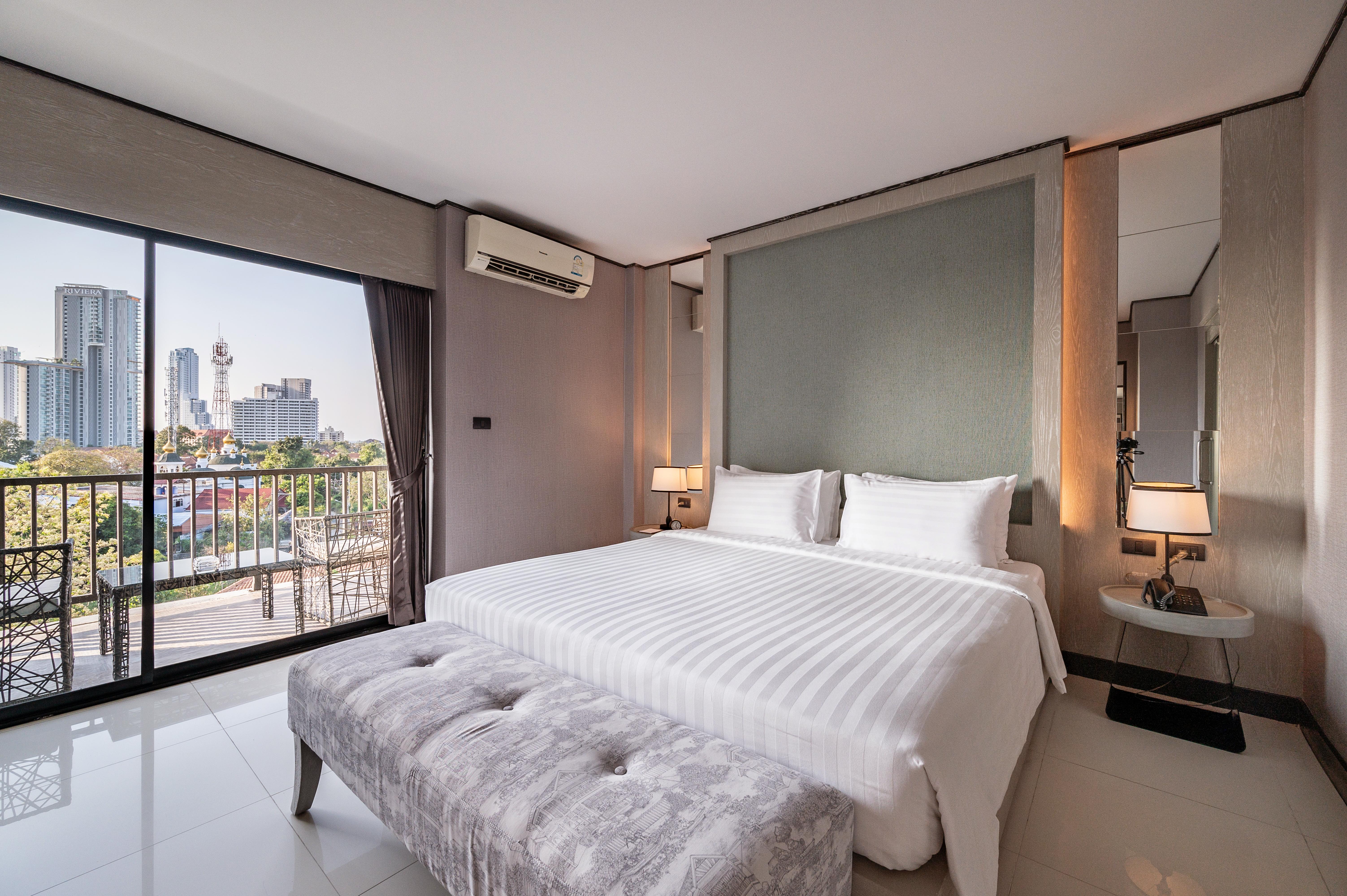 Manhattan Pattaya Hotel - Sha Extra Plus Dış mekan fotoğraf