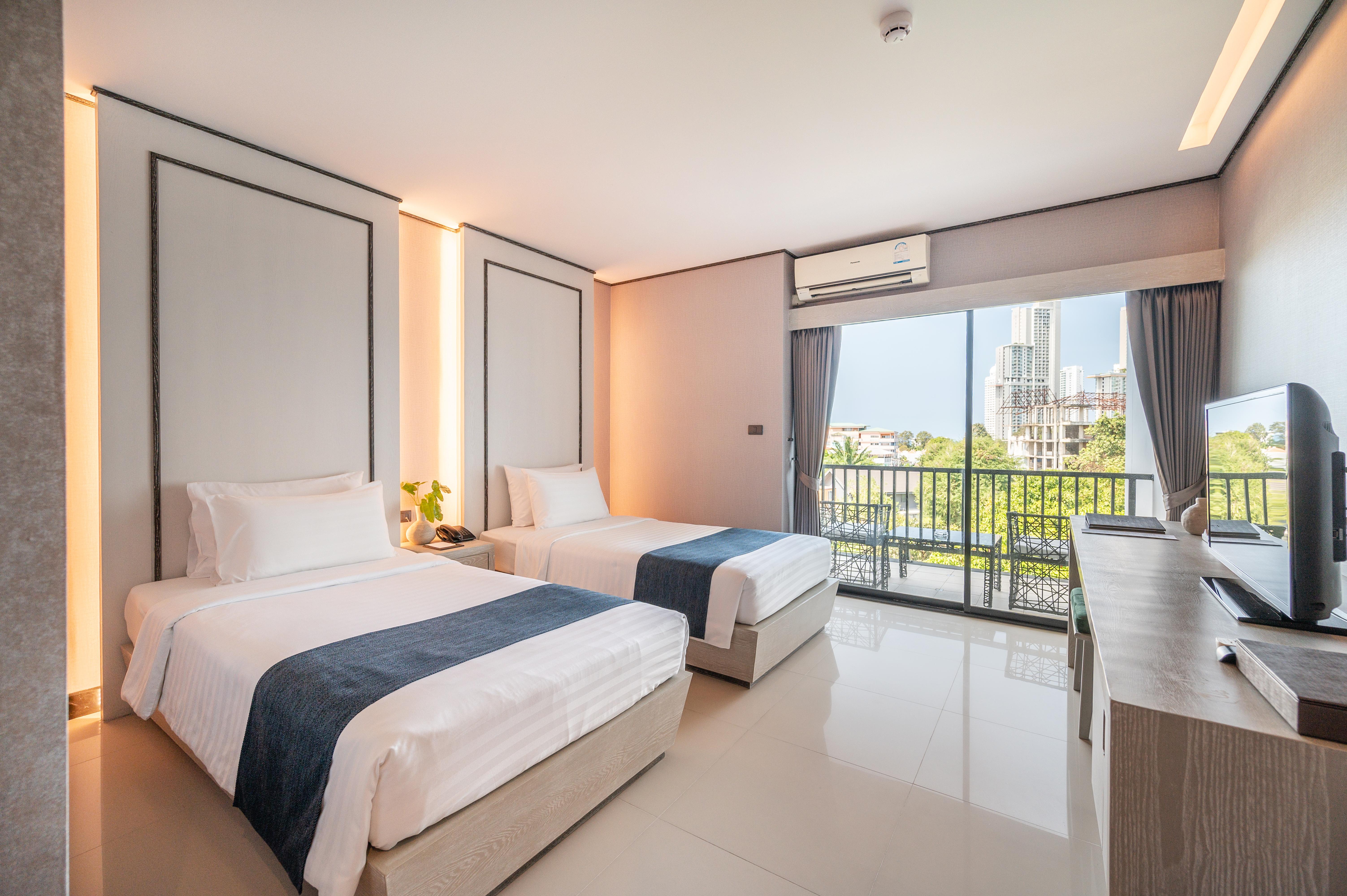 Manhattan Pattaya Hotel - Sha Extra Plus Dış mekan fotoğraf